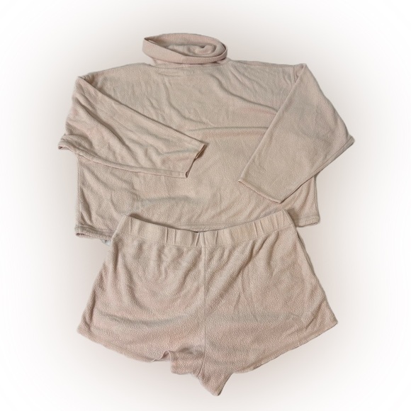 Aerie baby pink fleece pyjama set - Picture 2 of 3